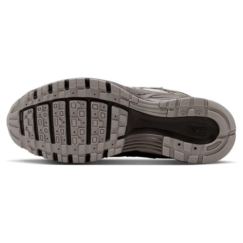 Nike P-6000 W